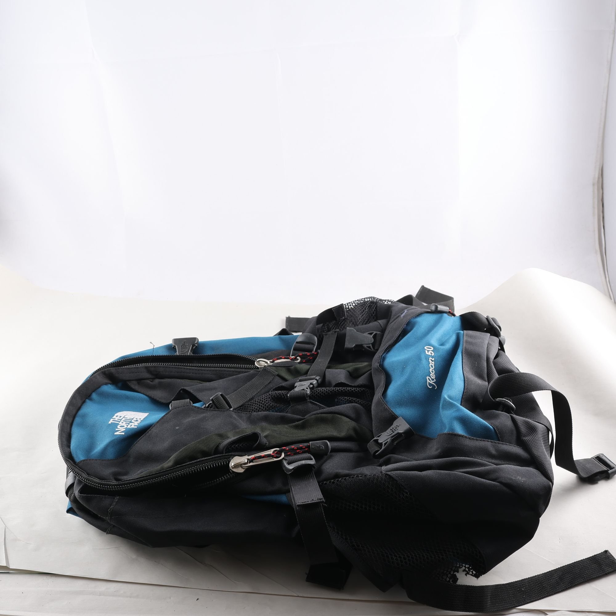 Ryggsäck, The north face, recon 50, blå. Samfraktas ej.