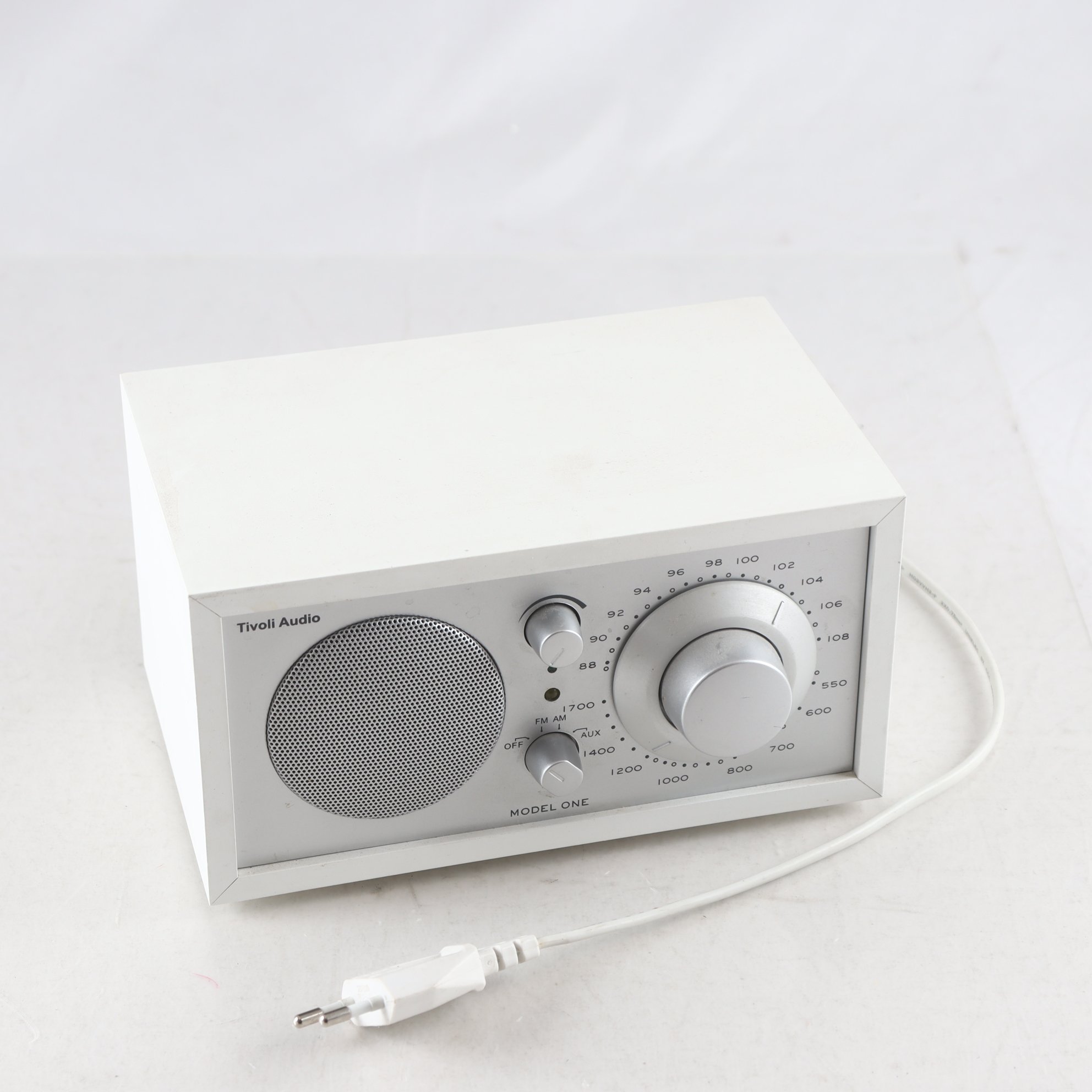 Tivoli Audio, Model One