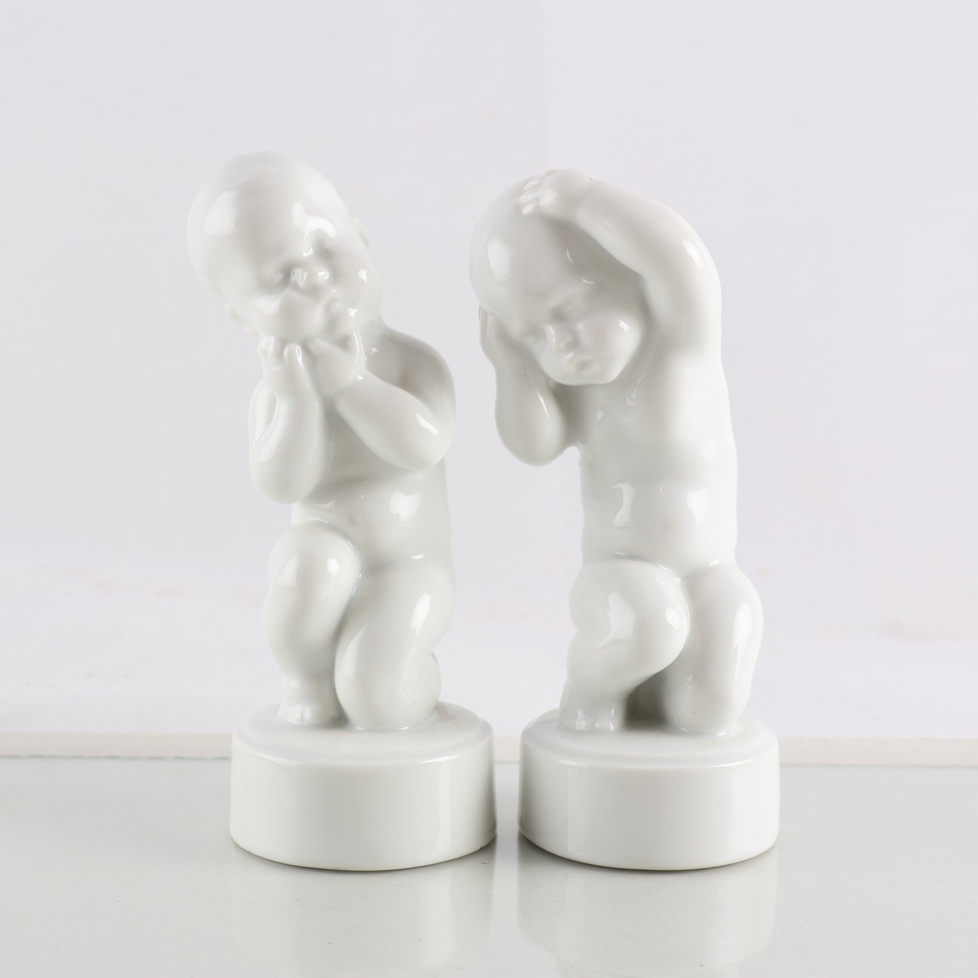 Figuriner, B&G, Danmark, Barn/Putti, Keramik, 2 st
