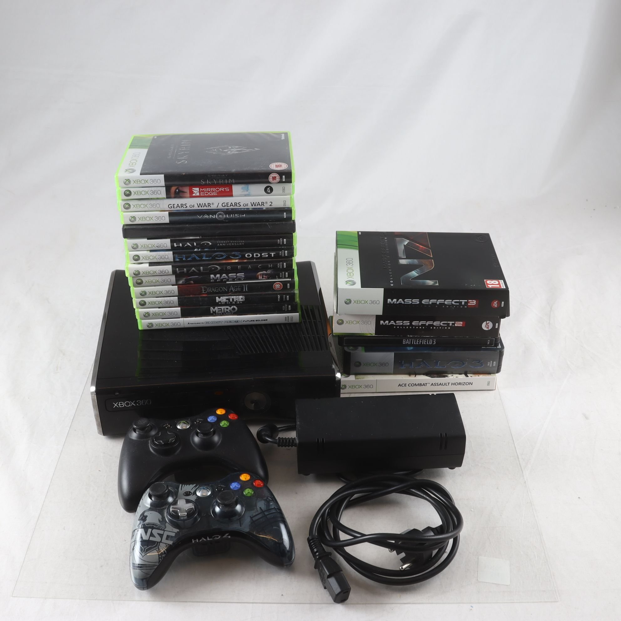Microsoft Xbox 360. Endast avhämtning.