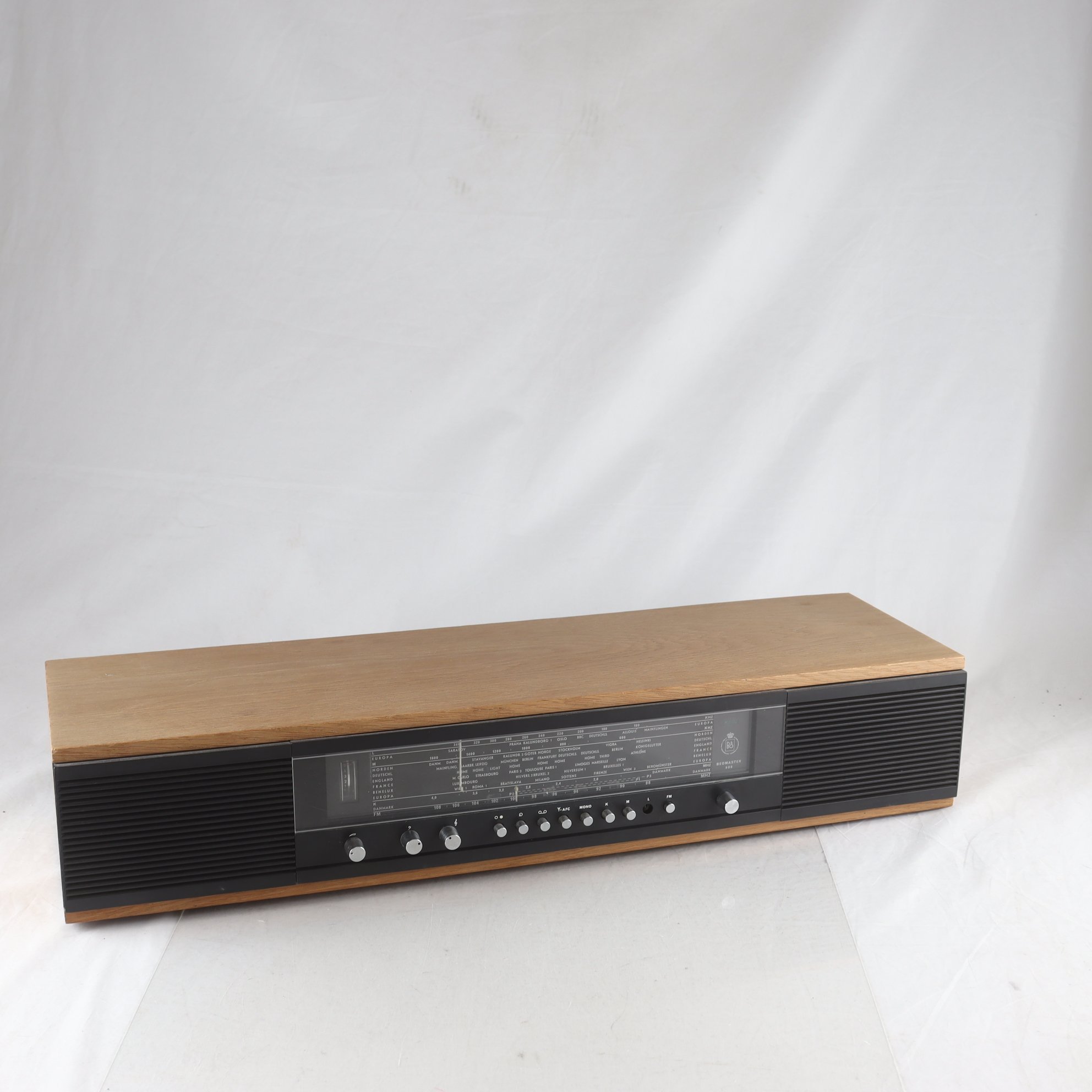 Radio. Bang & Olufsen, Beomaster 900. Endast avhämtning.