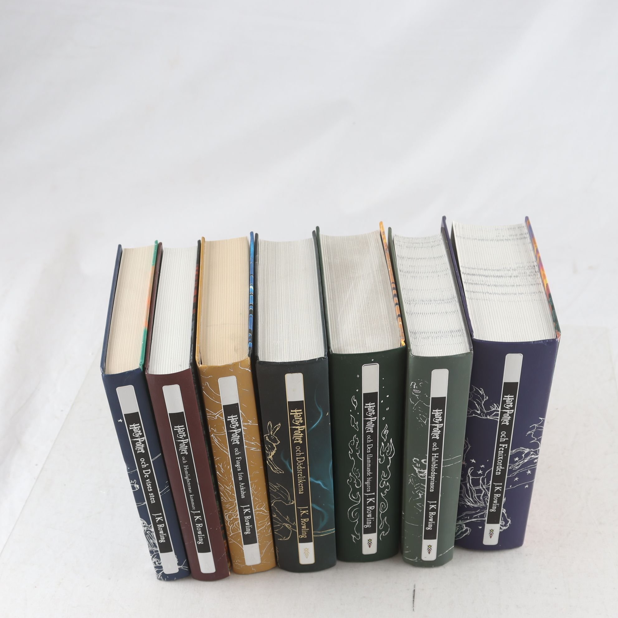 J.K. Rowling, Harry Potter, komplett serie med 7 volymer. Samfraktas ej.