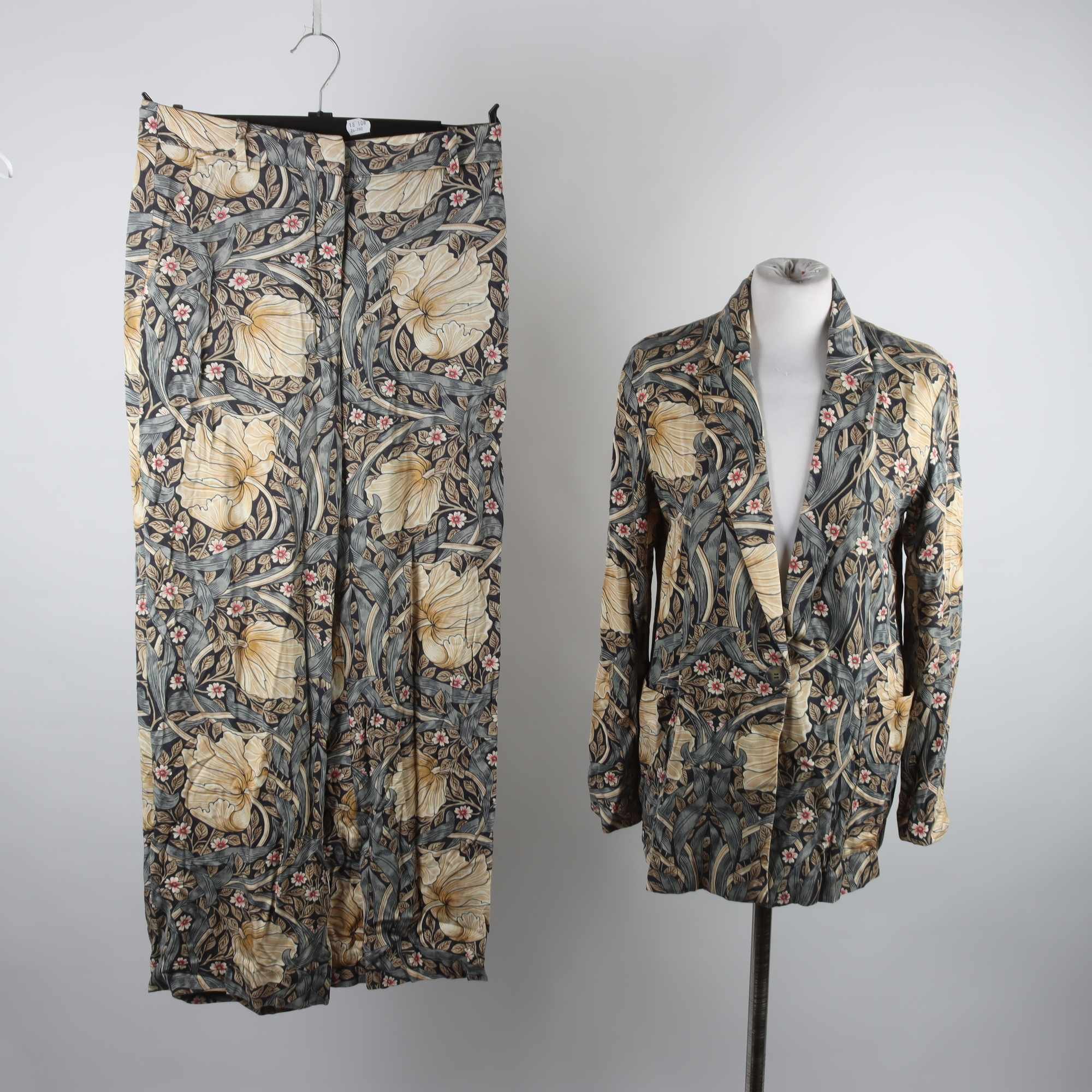 Kostym, Morris & Co X H&M, stl. 36