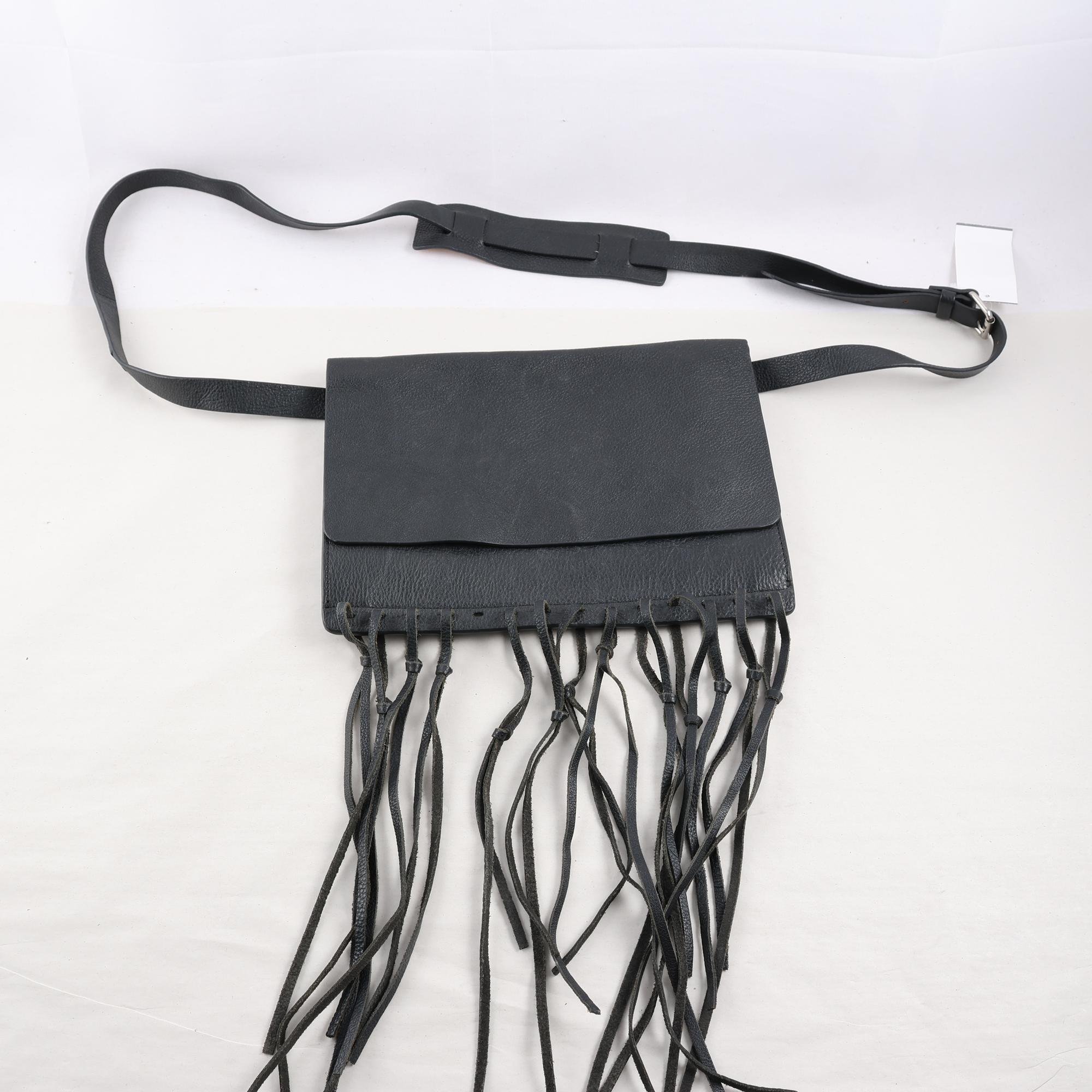Axelremsväska, By Malene Birger, svart, skinn