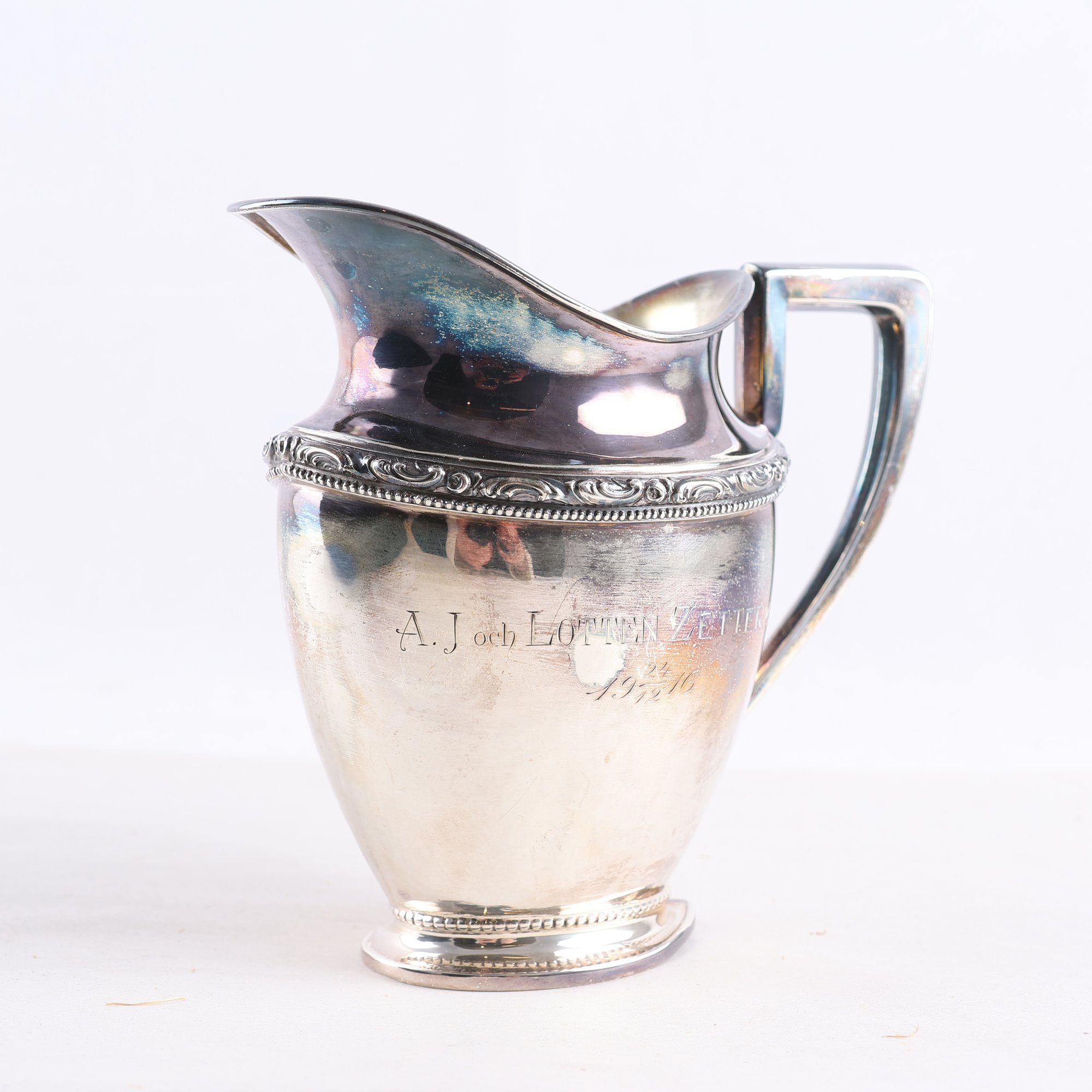 gräddkanna, Silver, C.G Hallberg, stämplad kattfot, S.