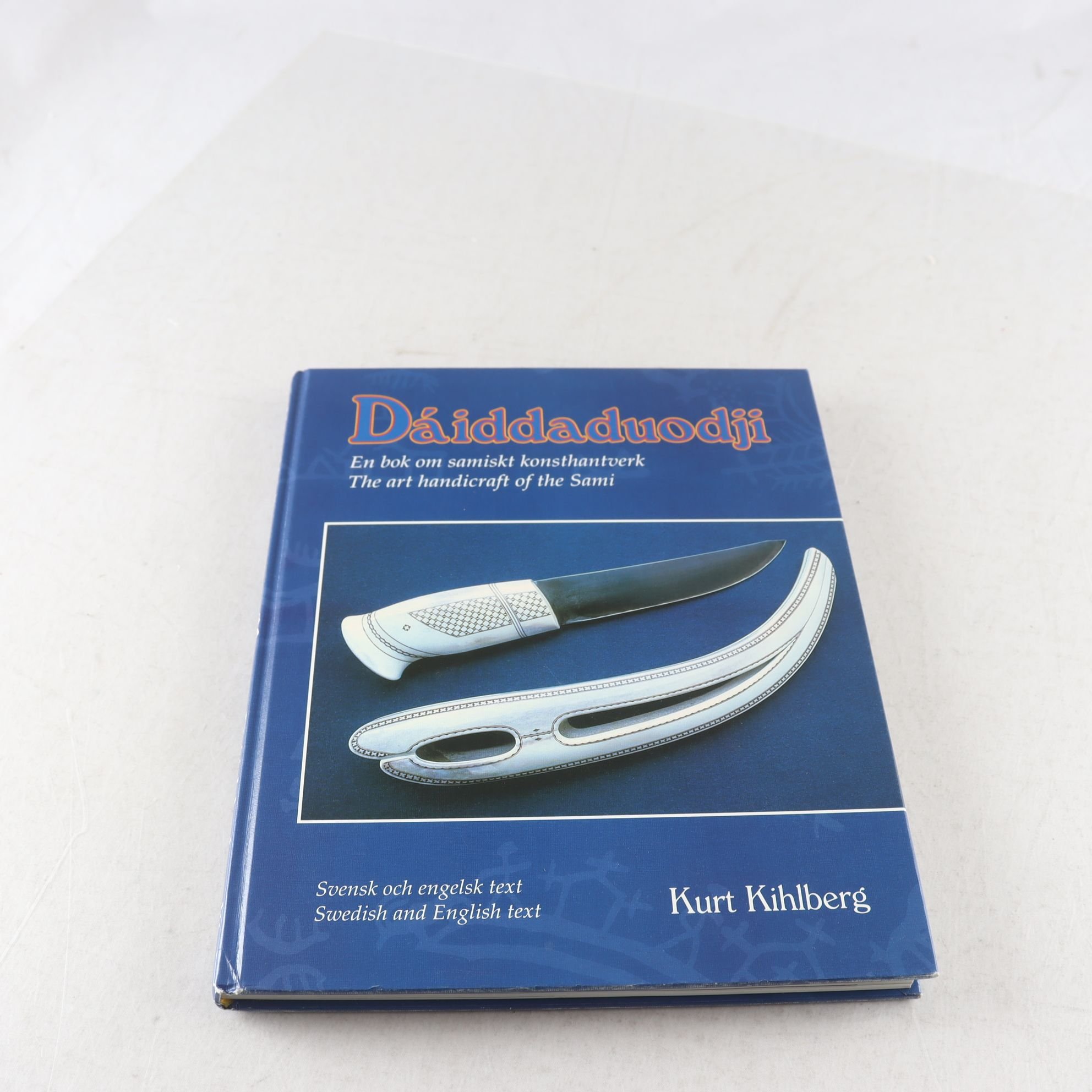 Dáiddaduodji: En bok om samiskt konsthantverk