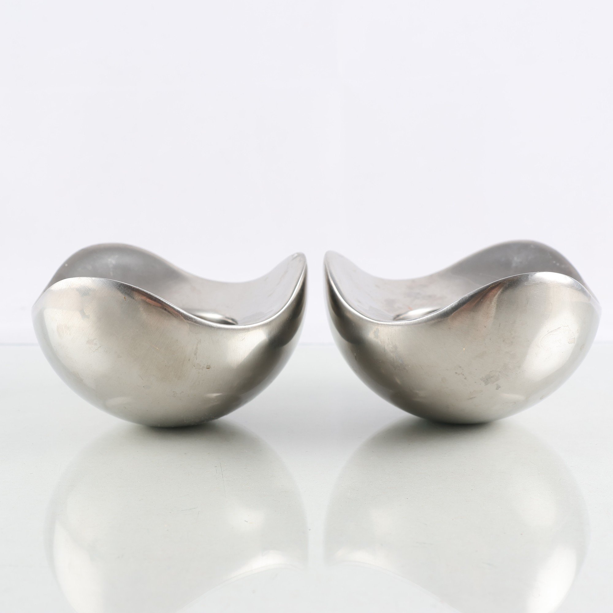 Ljuslyktor, rostfritt stål, ”Bloom”, Helle Damkjaer, Georg Jensen, 2 st