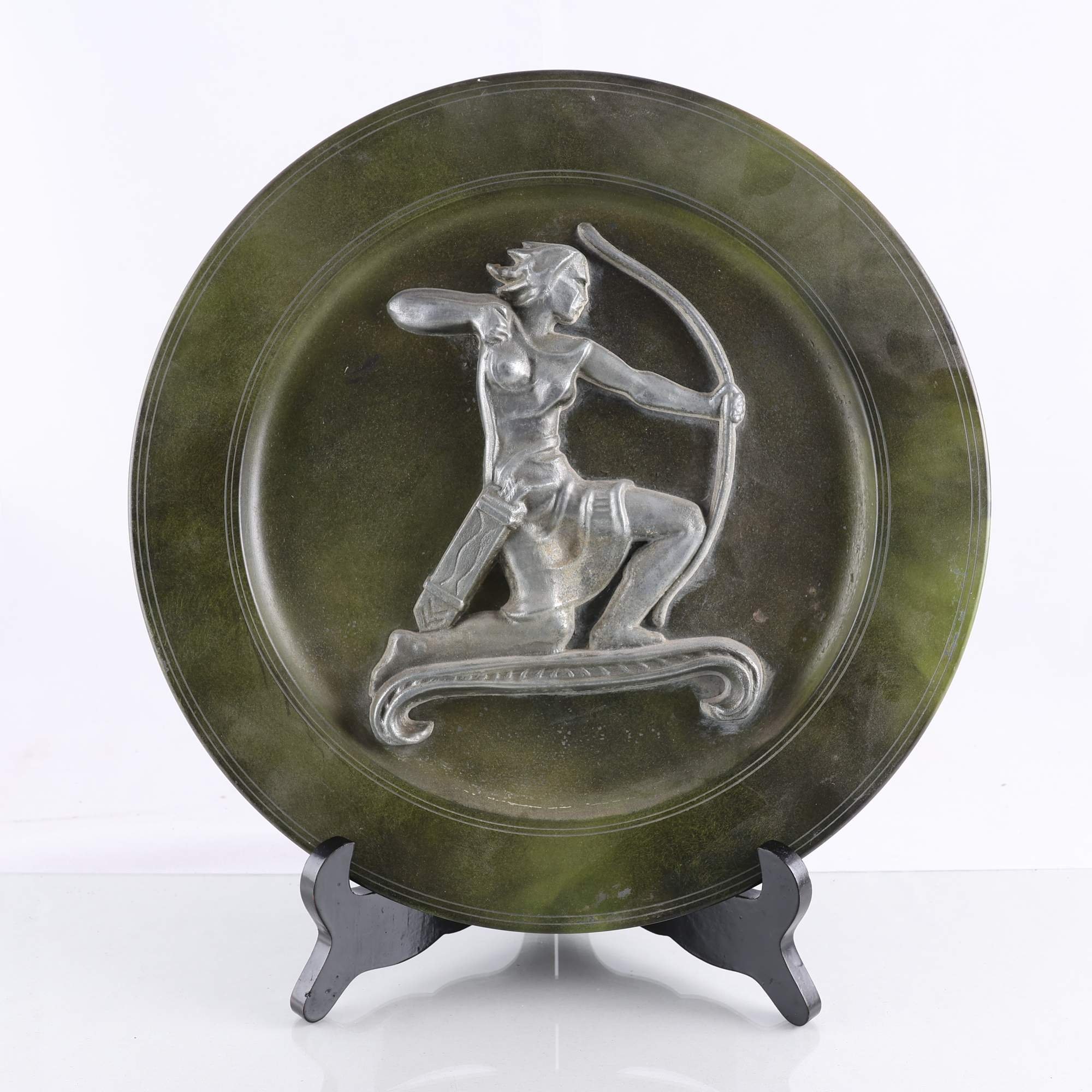 Väggplakett, relief, metall, art deco, 1919-1939. Samfraktas ej.