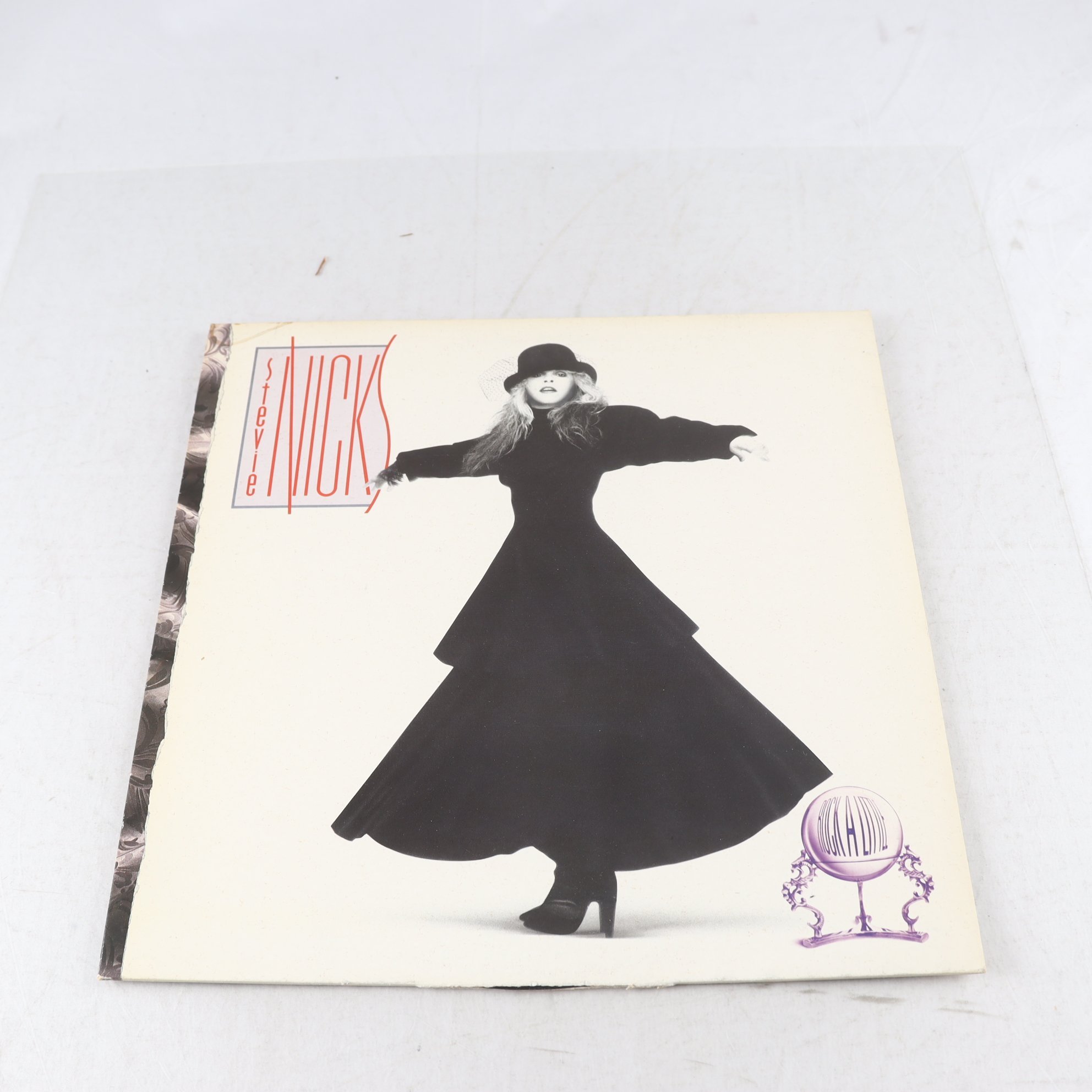 LP, Stevie Nicks – Rock a little.