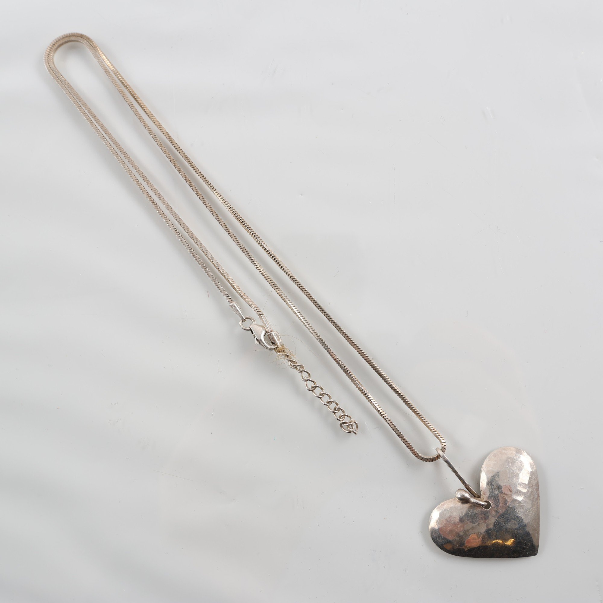 Halsband & hänge, silver, vikt: 7.4g