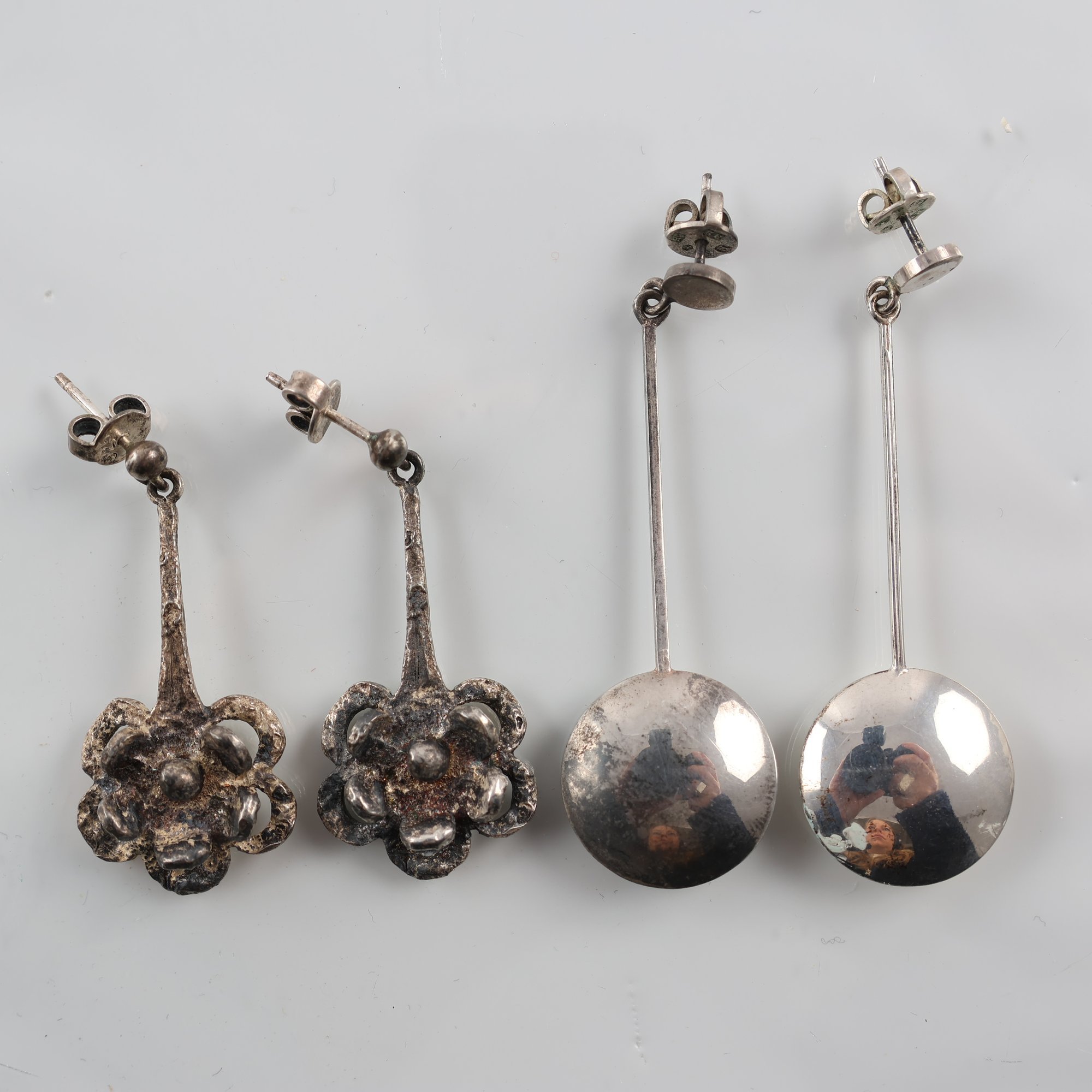 Örhängen, två par, silver, vikt: 13.6g